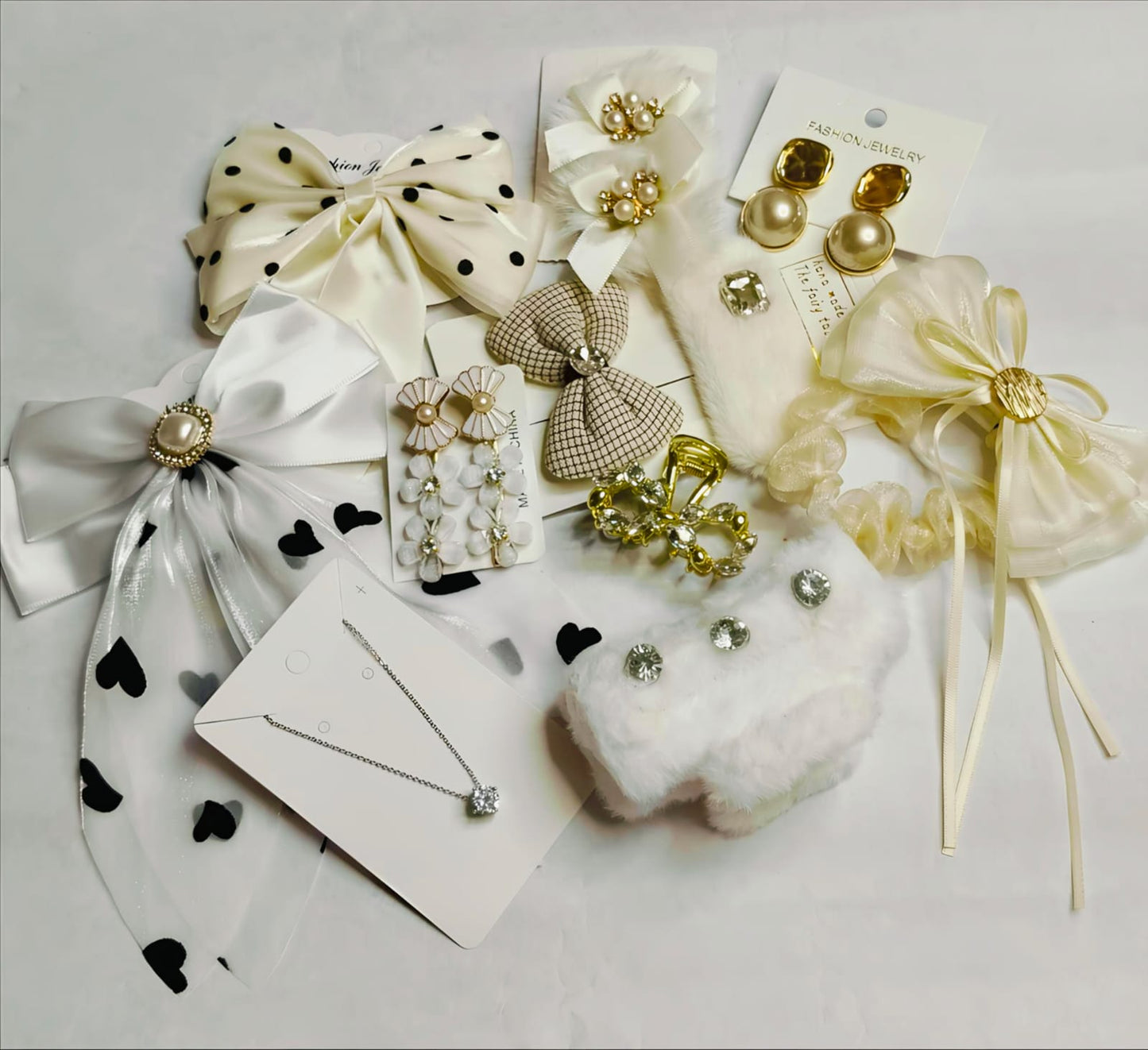 Hair accessories with jewellery