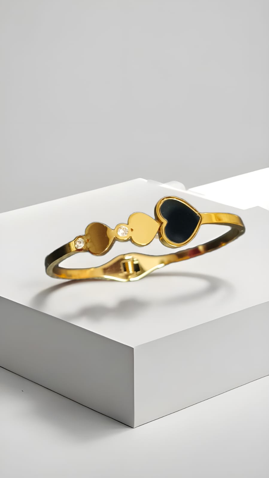 Anti tarnish bracelet