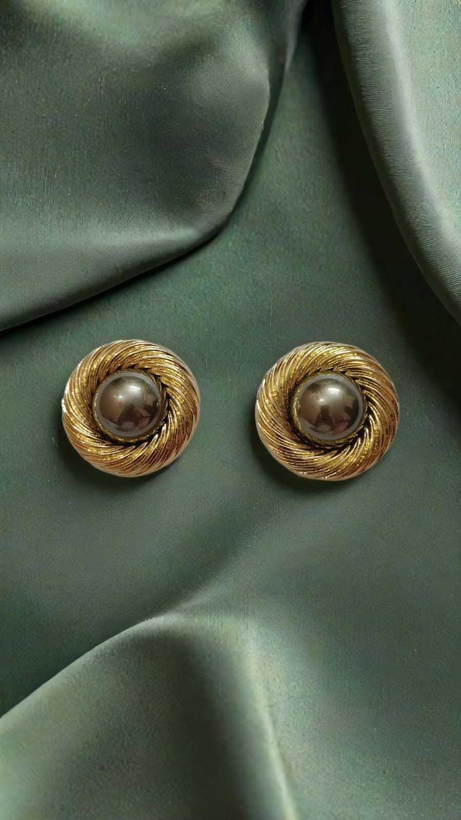 Anti tarnish circle earrings