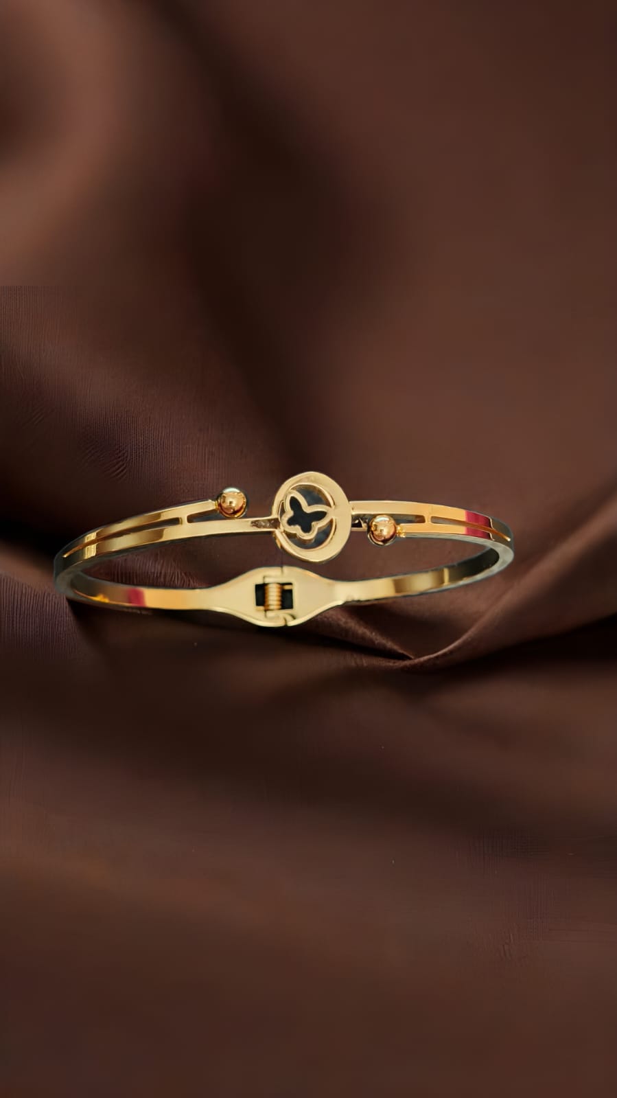 Anti tarnish bracelet