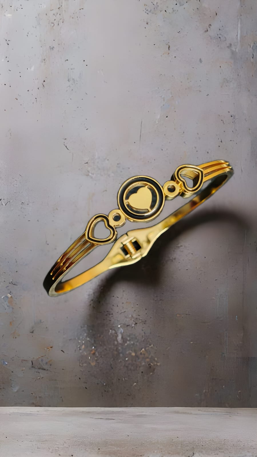 Anti tarnish bracelet